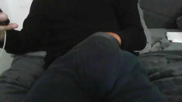 latinman7944 online show from February 26, 7:54 am