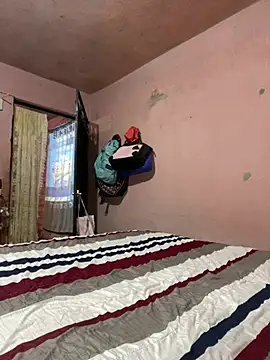 maxitravieso online show from March 15, 1:29 pm