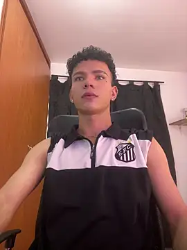 secret justin7 online show from April 30, 3:30 pm