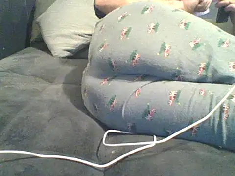 xxxenzo1 online show from March 10, 12:44 pm