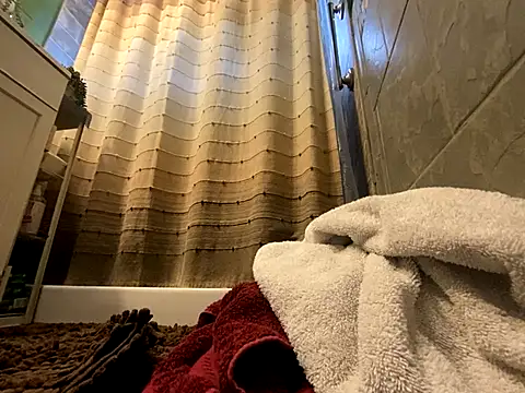 xxxenzo1 online show from October 22, 12:13 am