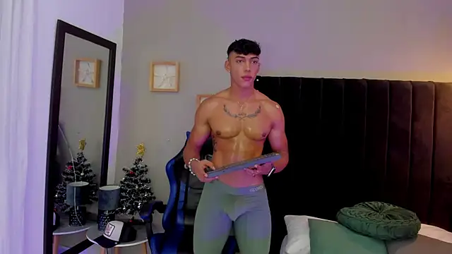 Bryan robayo5 online show from December 18, 12:01 pm