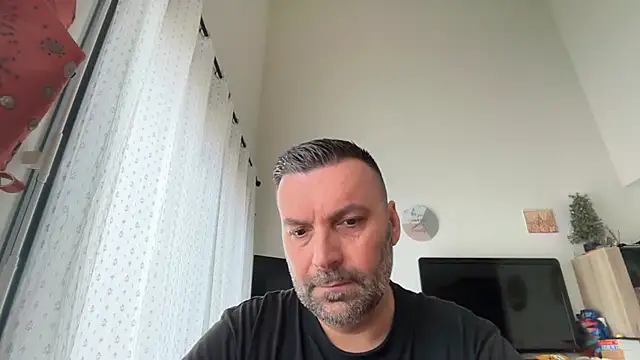 coolsmith81 online show from June 3, 7:21 am