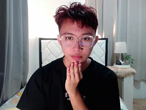 asiantwink0000 online show from February 7, 1:07 pm