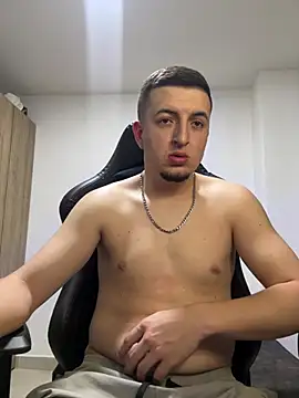 Liam jones10 online show from January 13, 5:34 am