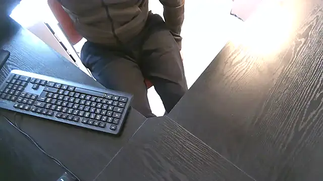 TRESBONNEBITE online show from December 21, 2:03 pm