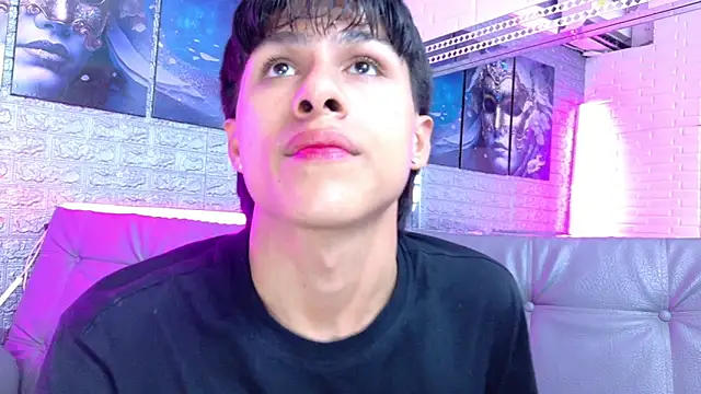 StormLuxX online show from February 5, 6:37 pm