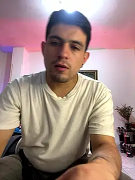 williamsmiiths16 online show from January 8, 2:06 am