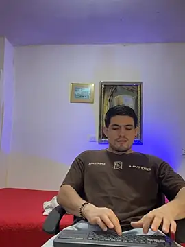 williamsmiiths16 online show from March 14, 12:01 pm