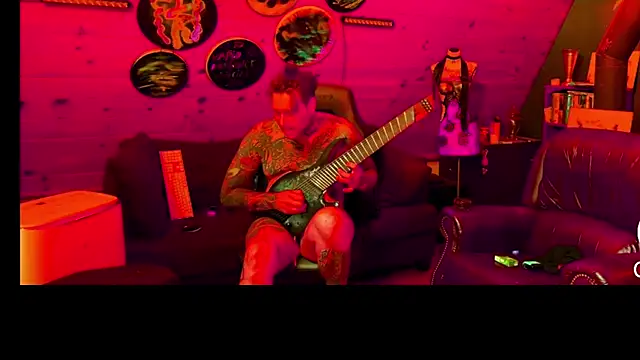 siphonophordustbunny online show from June 29, 4:18 pm