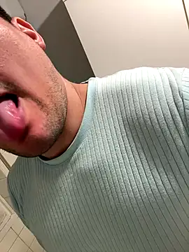 CharlyAlfa22 online show from December 21, 9:45 pm