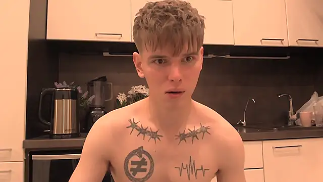 Fredd Xanders online show from December 5, 3:24 am