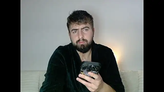 iigabi online show from December 5, 7:32 pm