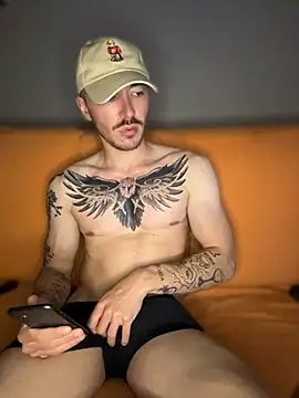 andreacreator online show from May 8, 7:47 pm