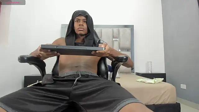 khris  evans online show from April 15, 4:07 pm