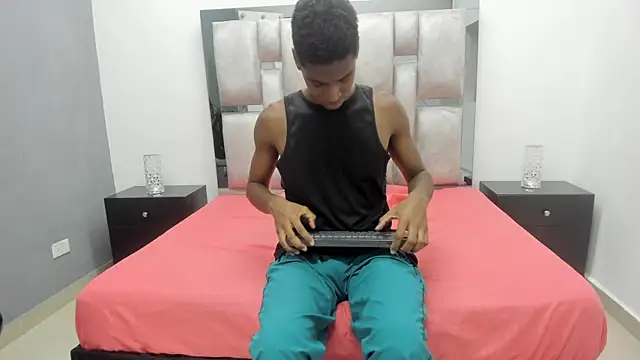 khris  evans online show from April 10, 11:28 am