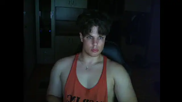 GymGuy0505 online show from June 3, 9:42 pm