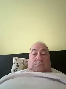 csikar online show from April 8, 4:57 am