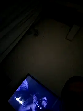 Milfboy2000 online show from April 23, 3:00 am