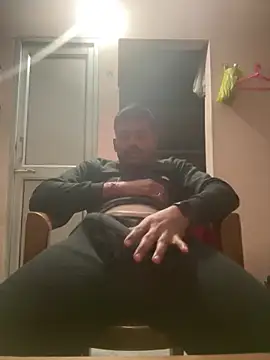 x143567 online show from December 20, 1:40 pm