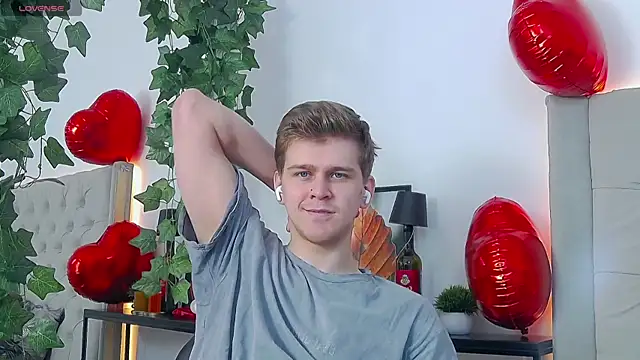 NickJohnas online show from February 20, 4:09 am