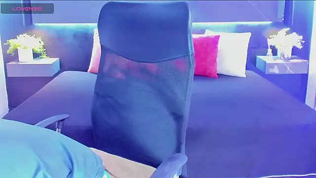 arcangel harris online show from April 8, 7:11 pm