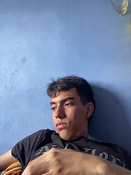 Juan Gomezz26 online show from February 3, 10:26 pm