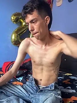 Juan Gomezz26 online show from February 15, 9:23 pm