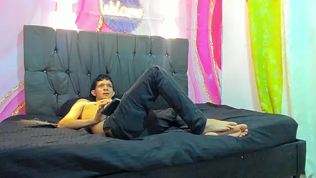 Straight Guy22 online show from January 15, 4:27 am