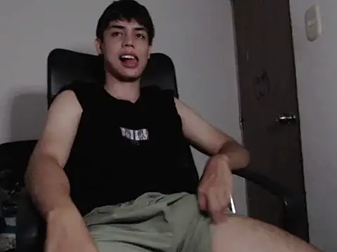 T-PHotxCouple online show from April 14, 4:12 am