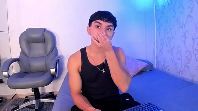  TaylorBlack online show from January 13, 11:36 am