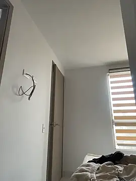 HotWhisper22 online show from April 13, 7:36 pm