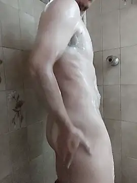 L hotcream online show from March 7, 1:09 pm