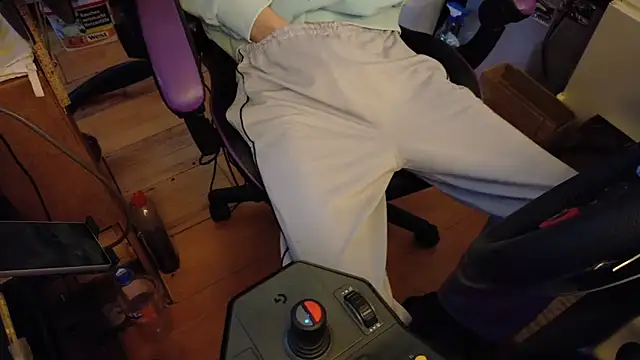 Gay-Versaut online show from April 14, 7:13 pm