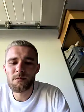 Benjamiinlt online show from April 10, 4:36 pm