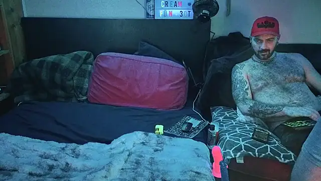 Dozercockweed online show from April 5, 8:11 am