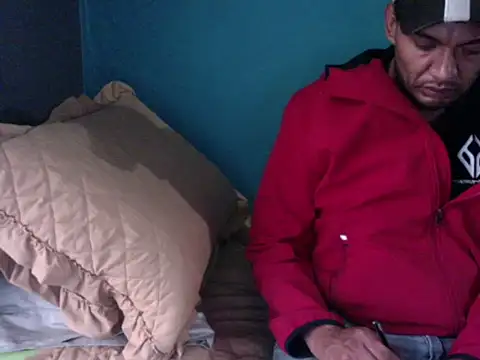 latinomoreno95 online show from August 7, 9:54 pm