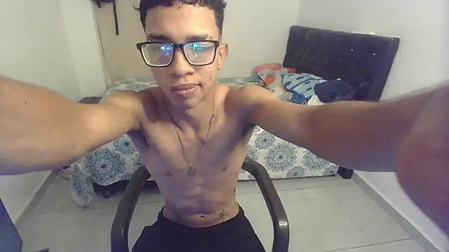 pocket loversxxx online show from April 8, 3:40 am