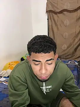 youngalexofficial online show from February 12, 4:29 am