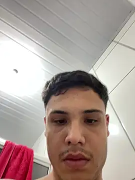 Wellington00  online show from February 19, 10:39 pm