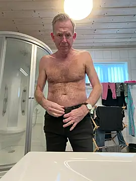 Pierre4tjyxx online show from April 2, 2:14 pm