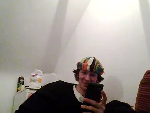 hangskater89 online show from January 5, 6:11 pm