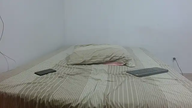 Jhon swif online show from April 8, 4:57 am