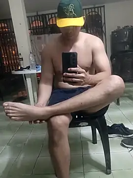 paladito01 online show from April 14, 5:51 am