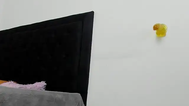 camilo model online show from February 22, 7:21 am