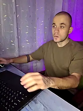 TvoY bOy1 online show from February 20, 4:09 pm