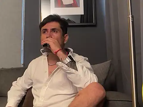 LukasMackenna online show from April 13, 10:21 pm