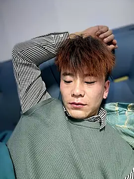 linfei123321 online show from January 17, 8:50 am