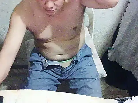 UrAsianGuy90 online show from March 7, 2:48 pm