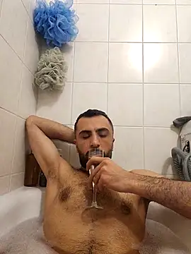 Moh 197 online show from February 7, 5:18 pm